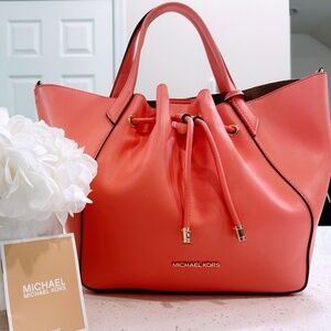 Like New Michael Kors Sun Kissed Peach Bag